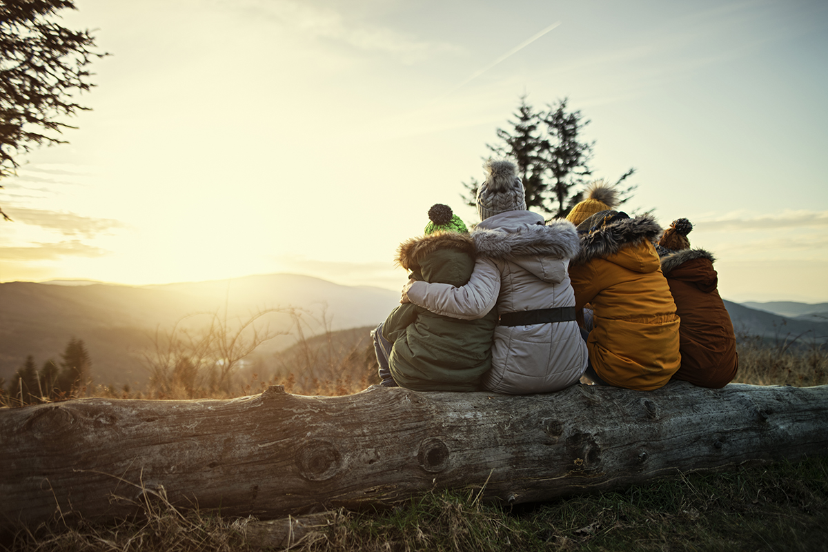 Connecting With Others This Holiday Season